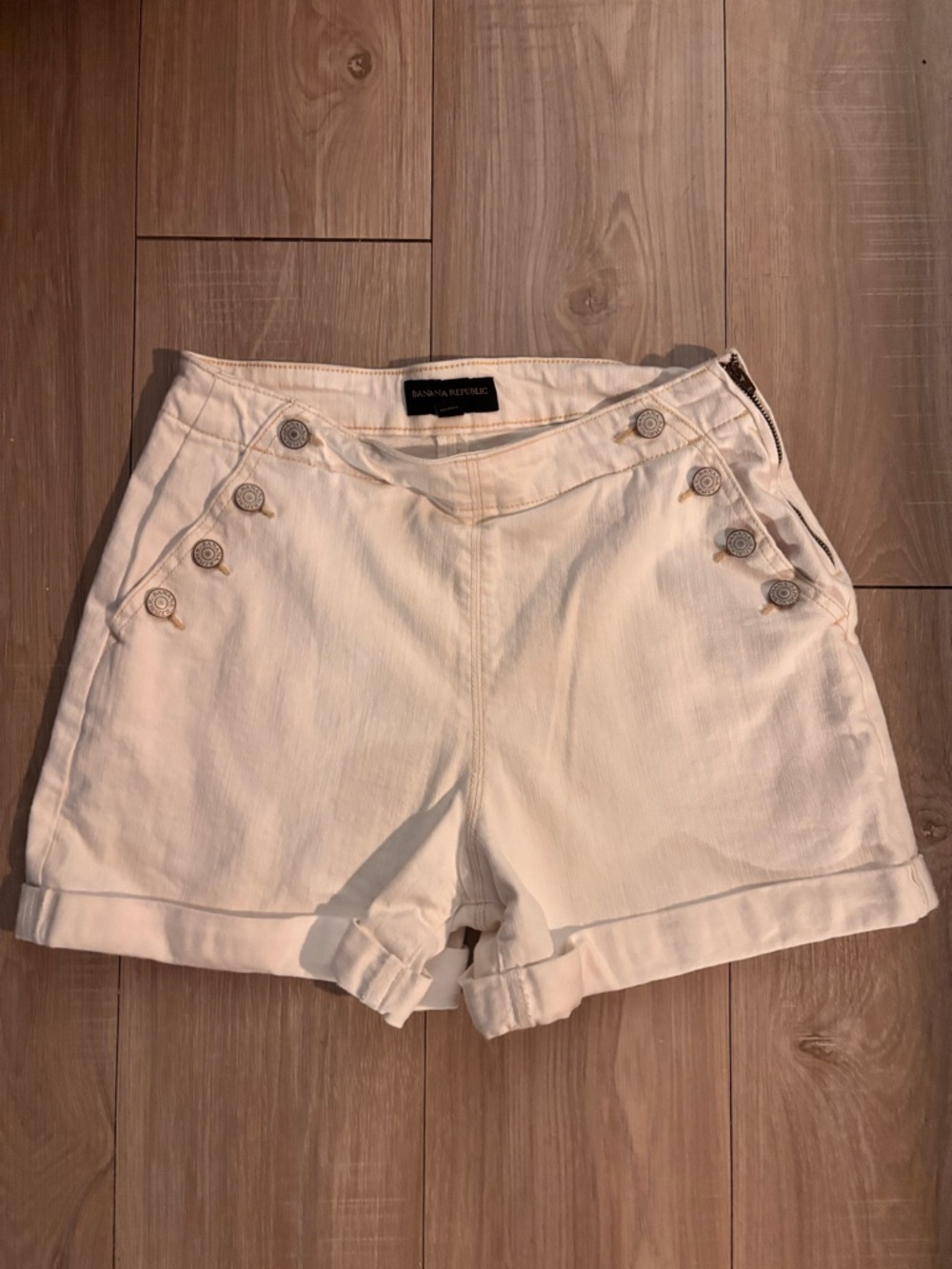 Banana Republic Cream Sailor-Style Button Shorts